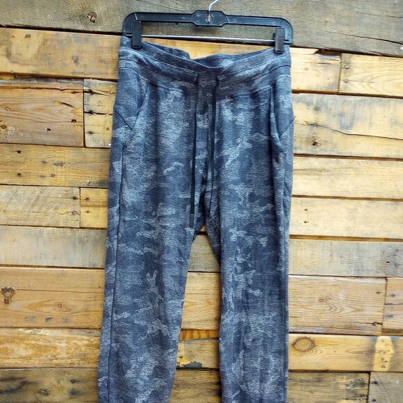 Lululemon Ready to Rulu Joggers Gray Camo size 8 - Picture 1 of 4
